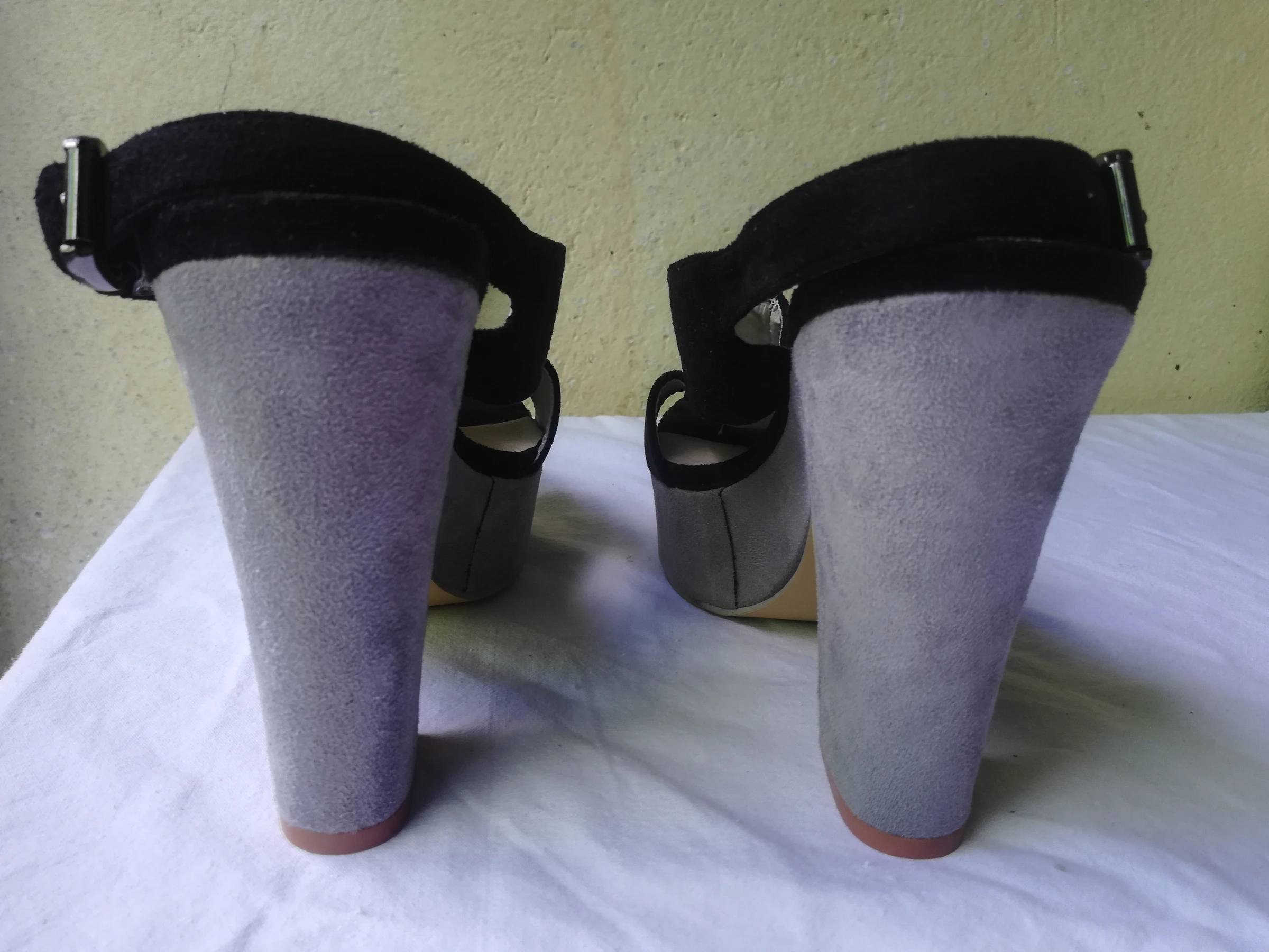 Tweekleurige zwarte/grijze pumps met dikke hoge hak van 12 cm maat 37 - nieuw – photo 13
